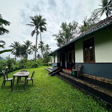 Green Mansion Anaviratty Exterior foto